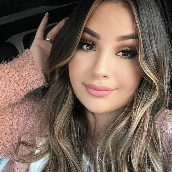 Meet your Posher, Sara - Picture 1 of 1